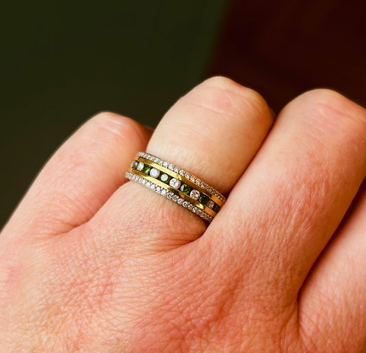 Emerald and diamond ring