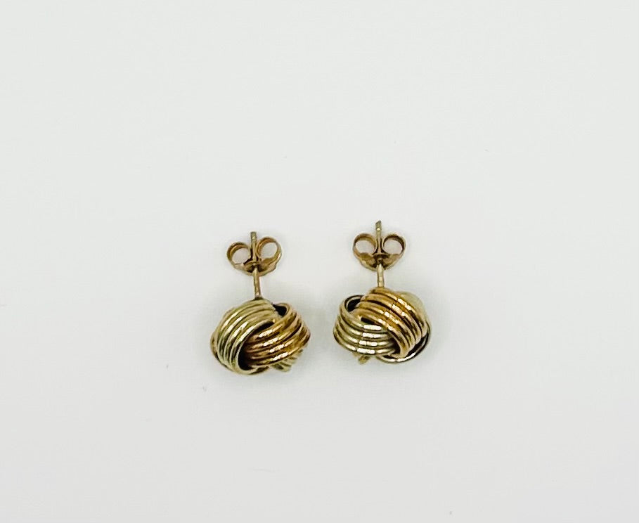 Tiffany’s gold knot earrings