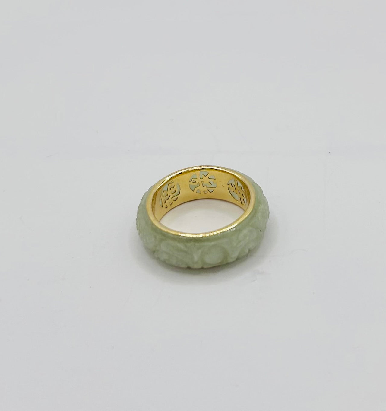 Jade & gold ring