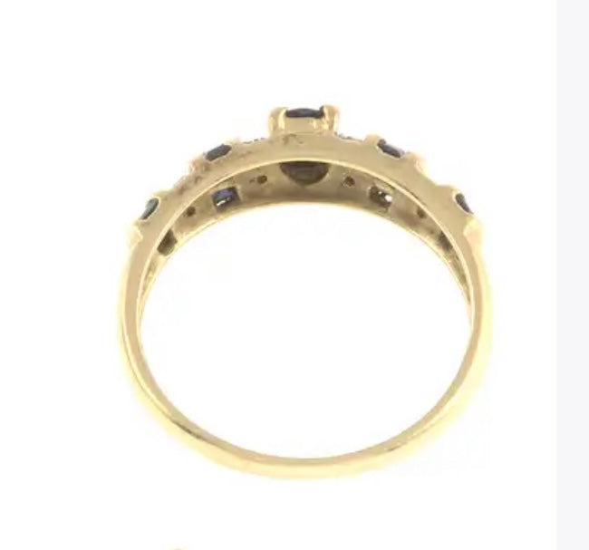 Sapphire and diamond ring