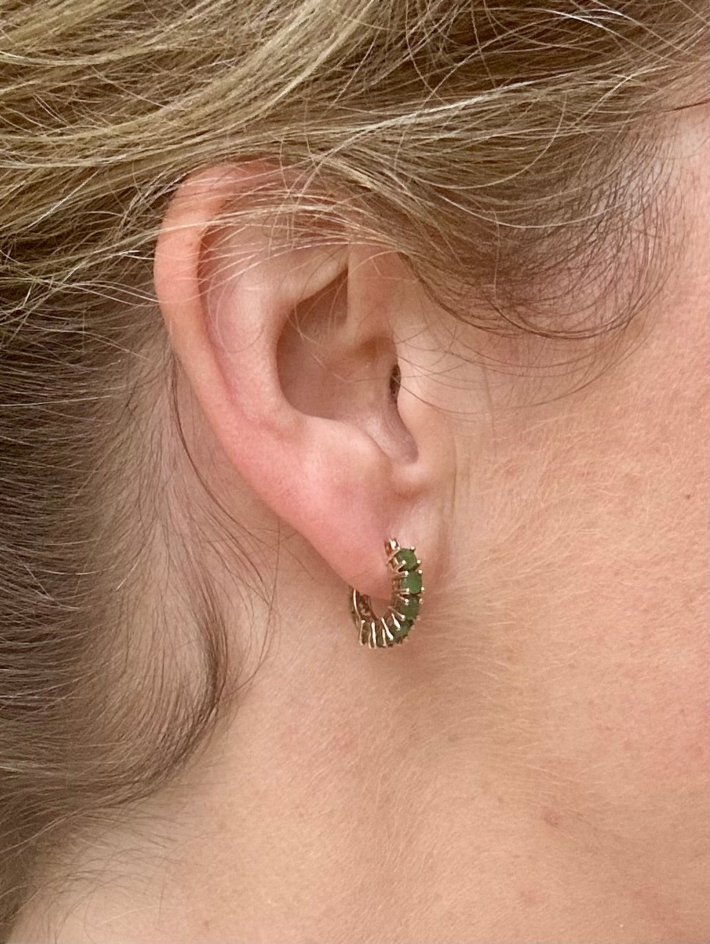 9ct gold emerald hoop earrings