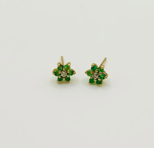 Emerald flower stud earrings