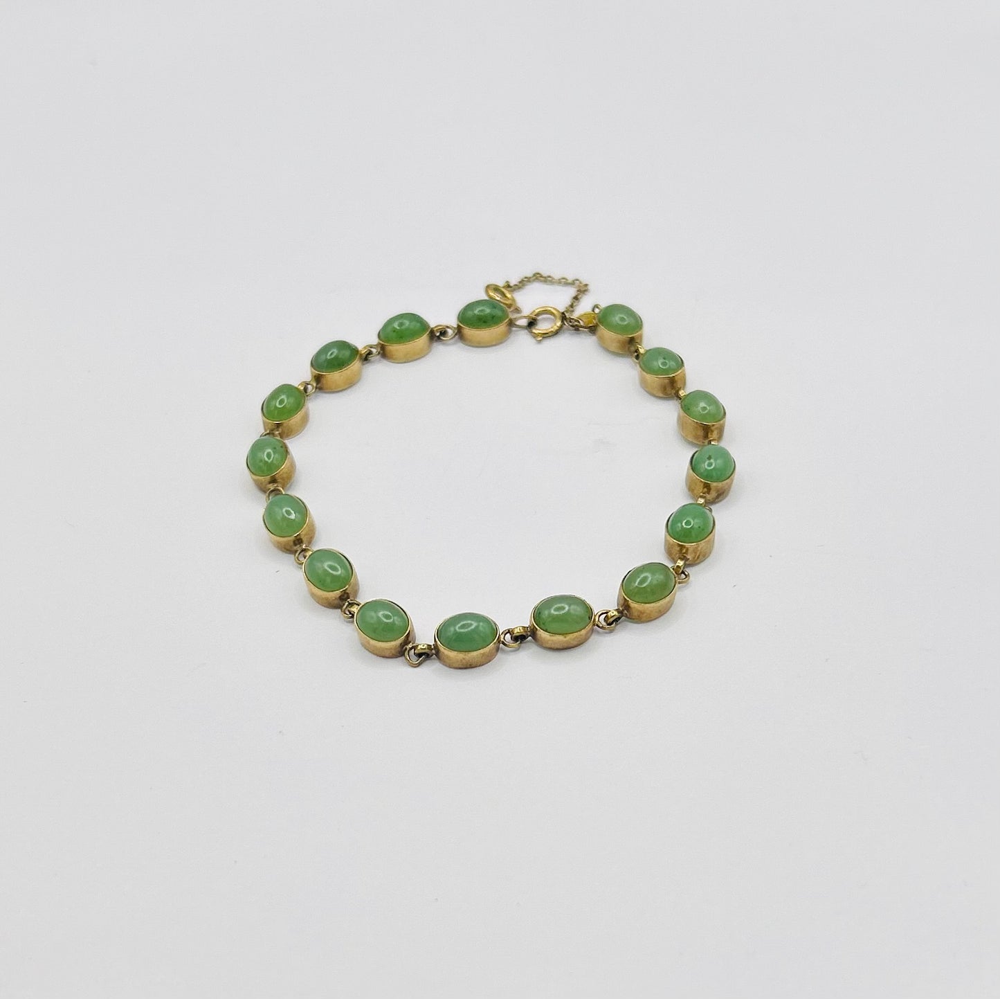 9ct gold nephrite bracelet